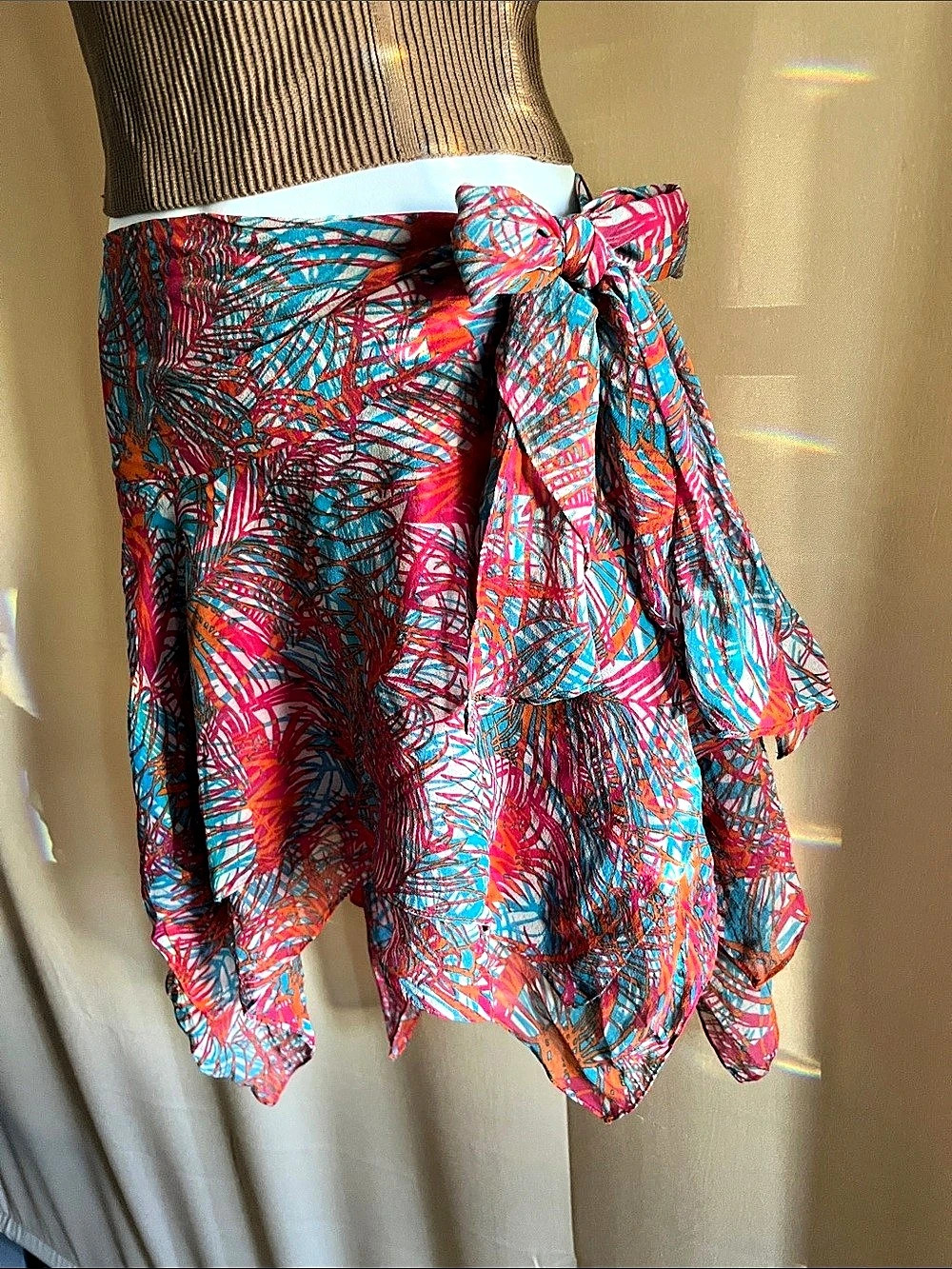 BCBGMAXAZRIA Abstract Asymmetrical Skirt in Pink & Blue Size XS Like New